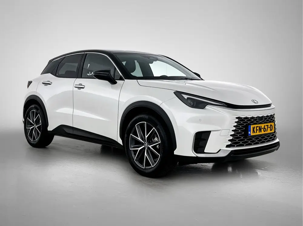 Lexus LBX Cool 2WD uit 2024, foto 13