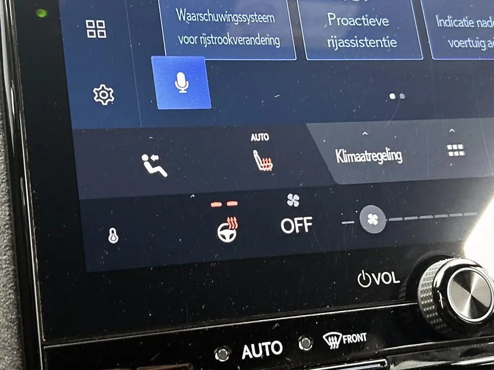 Lexus LBX Cool 2WD uit 2024, foto 19
