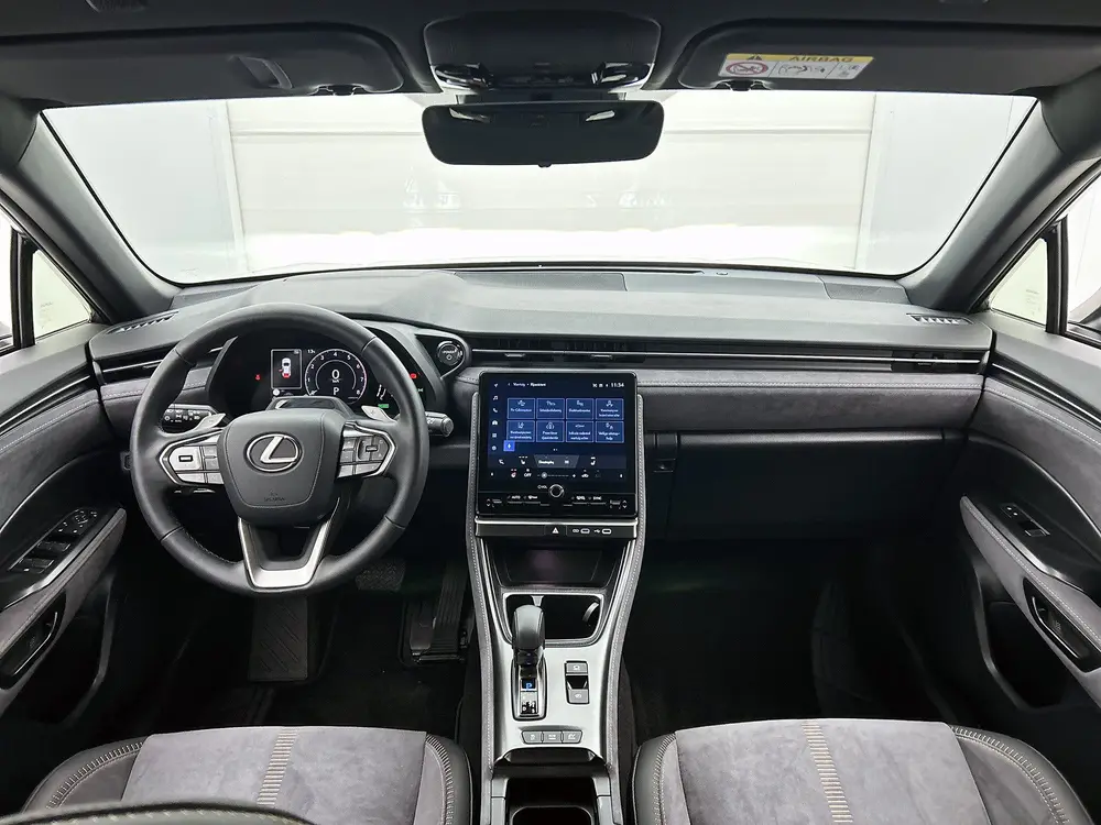 Lexus LBX Cool 2WD uit 2024, foto 4
