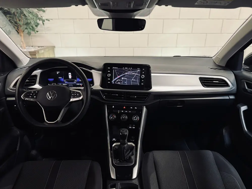 Volkswagen T-Roc 1.0 TSI Life | Camera | CarPlay | ACC uit 2024, foto 3