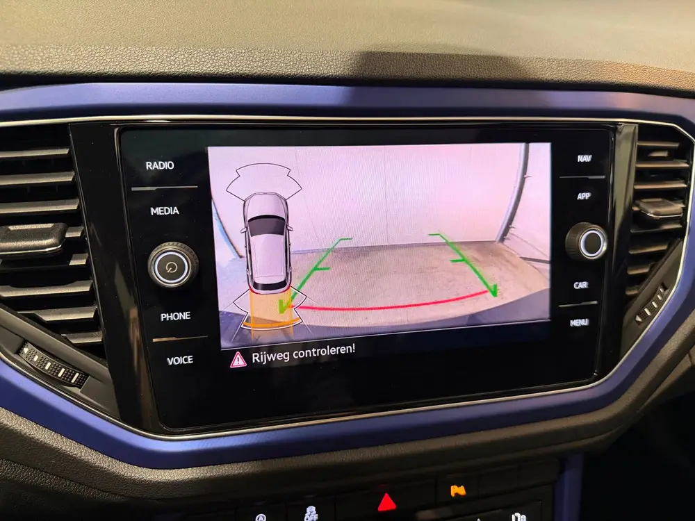 Volkswagen T-Roc 2.0 TSI 4Motion R AKRA|BEATS|PANO uit 2021, foto 17