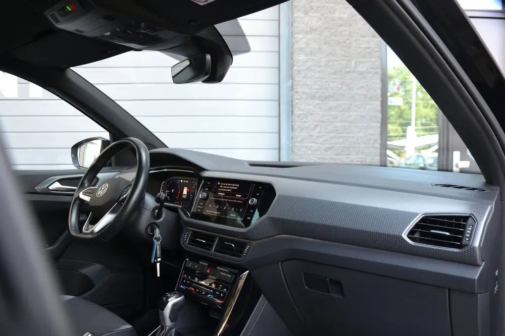 Volkswagen T-Cross 1.0 TSI R-Line Automaat | Navigatie | ACC uit 2023, foto 10
