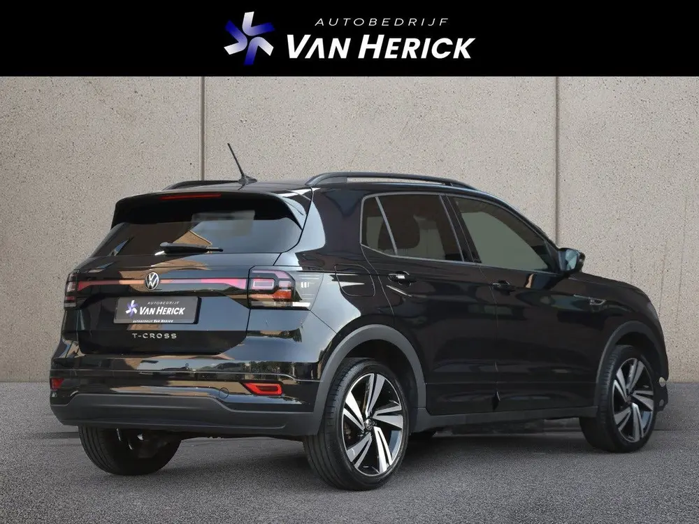 Volkswagen T-Cross 1.0 TSI R-Line Automaat | Navigatie | ACC uit 2023, foto 4