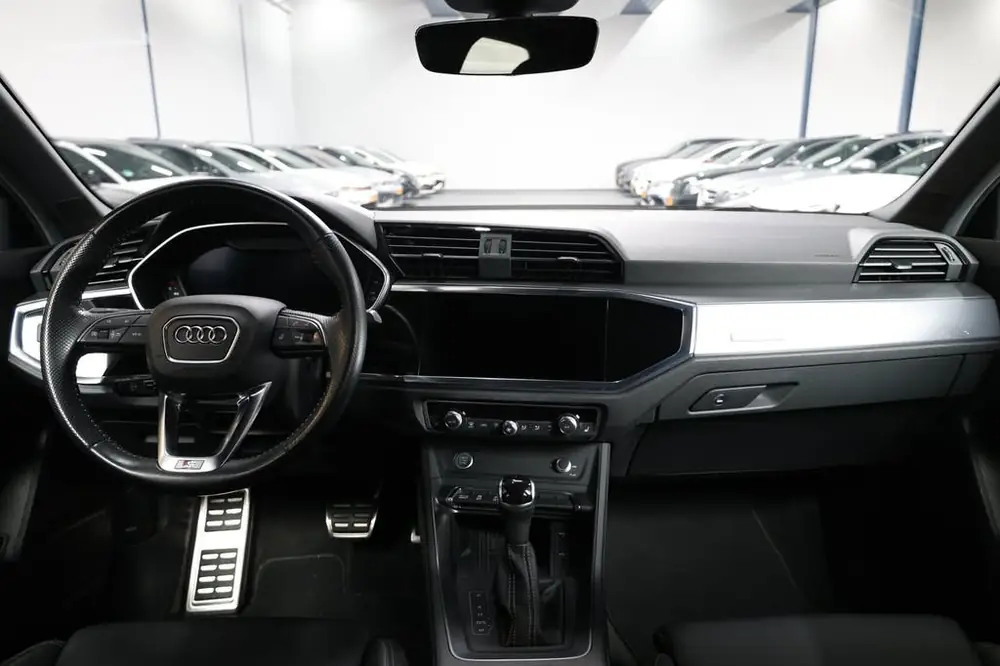 Audi Q3 Sportback 45 TFSI quattro S edition 3x S-LINE/VIRTUA uit 2020, foto 2