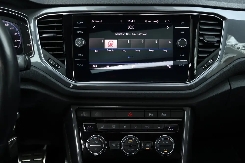 Volkswagen T-Roc 1.5TSI R-Line DSG | TREKHAAK | PANO | ACC | uit 2020, foto 16