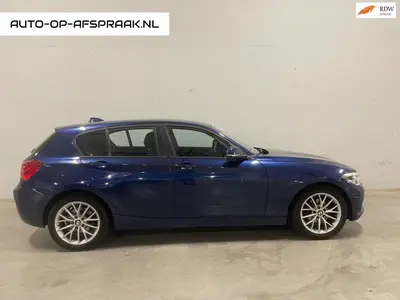 BMW 1-serie 118i Sport Line Edition Navi Cruise Clima uit 2019