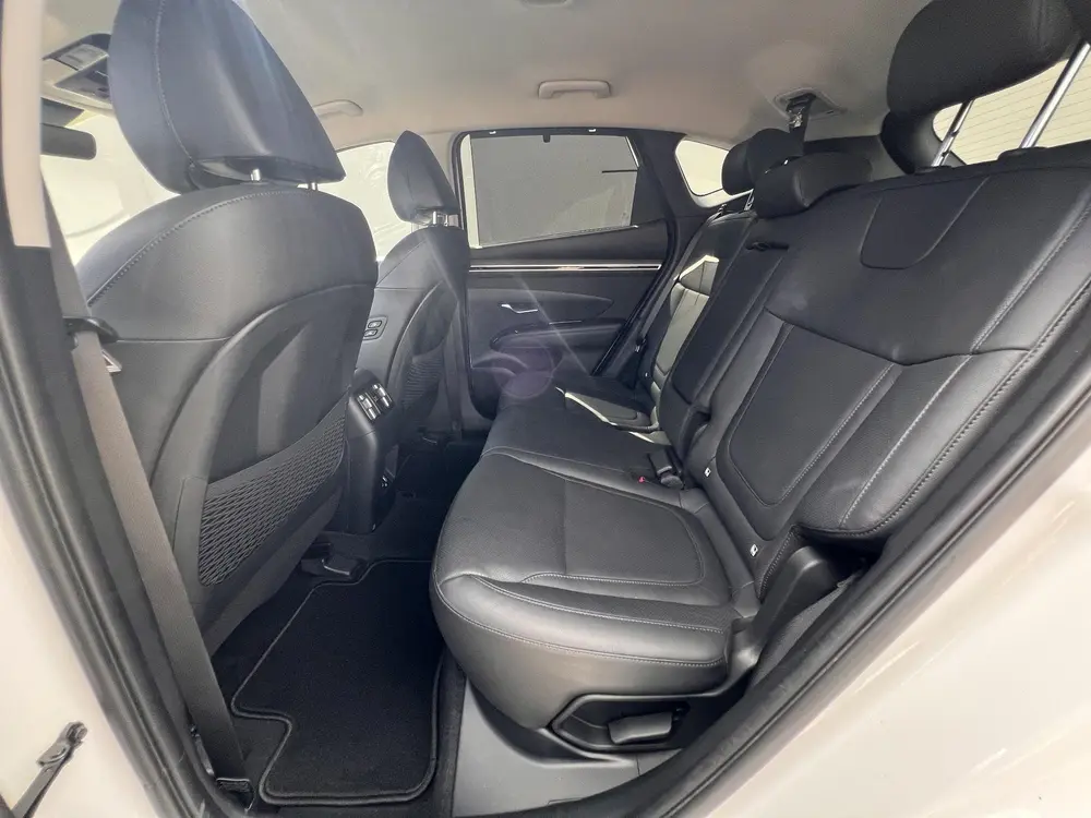 Hyundai TUCSON 1.6 T-GDI PHEV Premium 4WD uit 2022, foto 11
