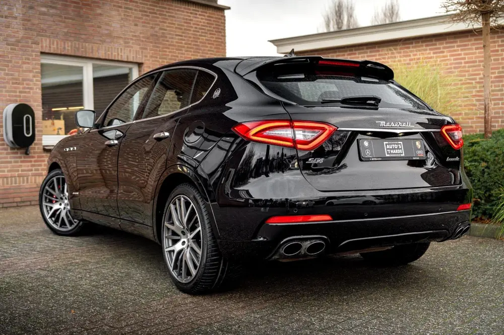 Maserati Levante 3.0 V6 S TwinTurbo AWD GranSport 430 PK Led uit 2019, foto 2