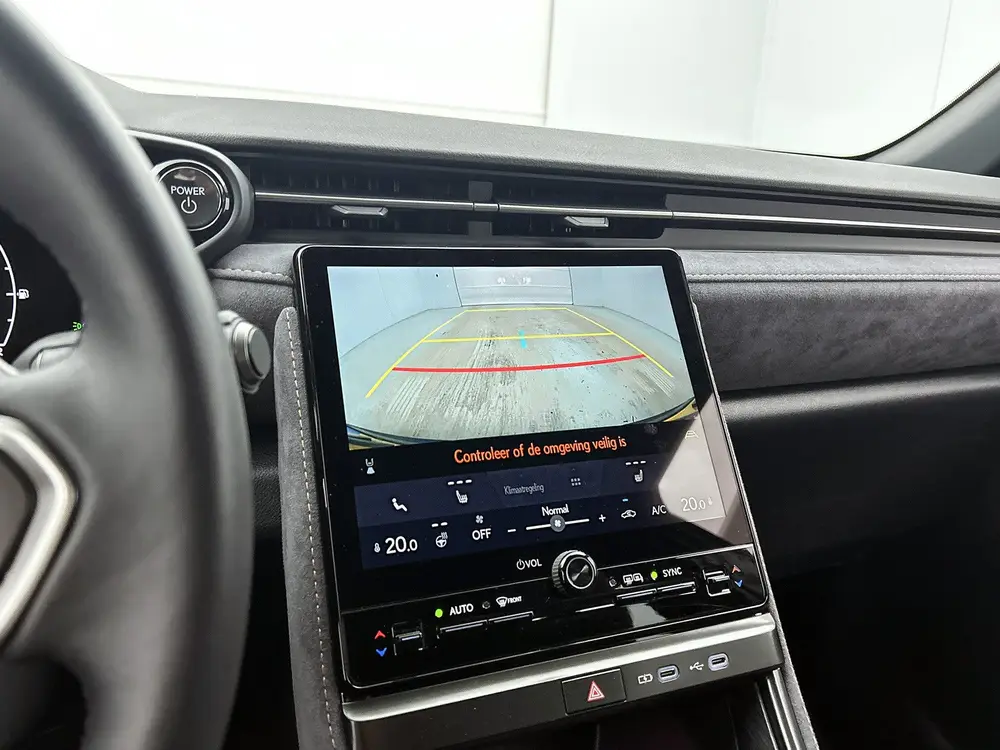 Lexus LBX Cool 2WD uit 2025, foto 8