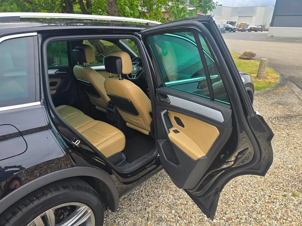 Volkswagen Tiguan 1.5 TSI Comfortline Business Navi Leer Air uit 2019, foto 15
