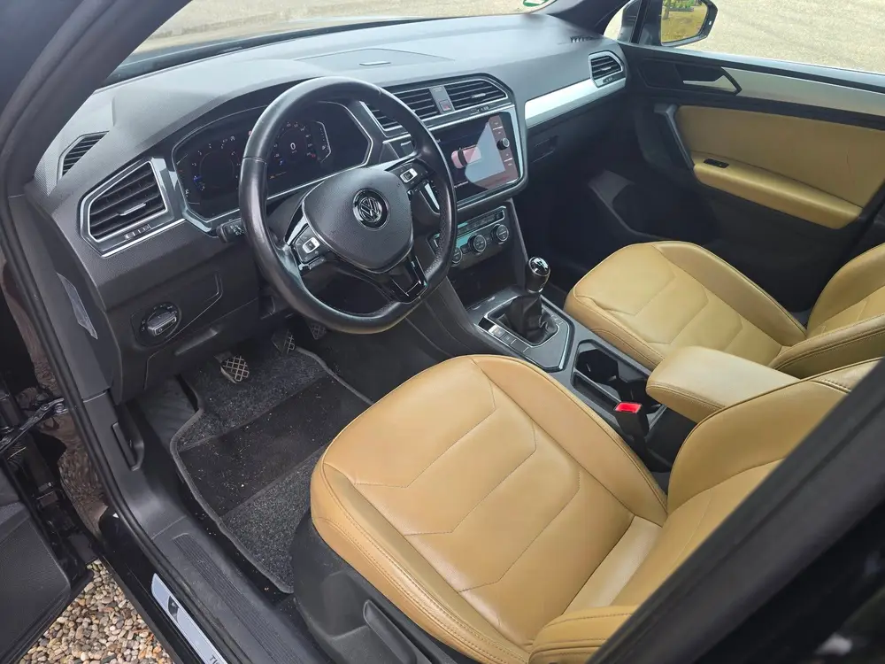Volkswagen Tiguan 1.5 TSI Comfortline Business Navi Leer Air uit 2019, foto 2