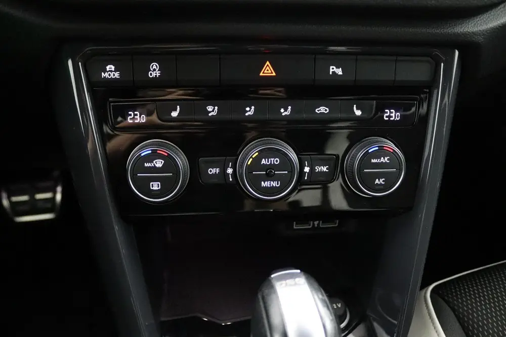 Volkswagen T-Roc 1.5 TSI 150 PK Sport Business R | Automaat uit 2019, foto 9