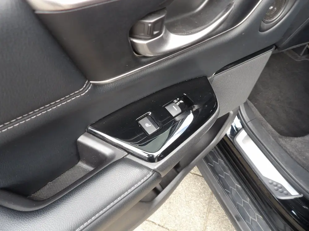 Honda Cr-V 2.0 Hybrid AWD Executive/ TREKHAAK /TREEPLANKEN/A uit 2020, foto 16