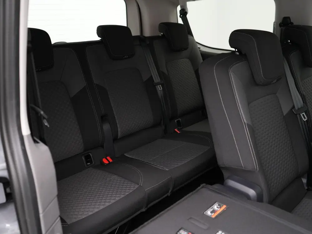 Volkswagen E-Transporter Caravelle 32 L1H1 Life 64 kWh 218 P uit 2025, foto 13