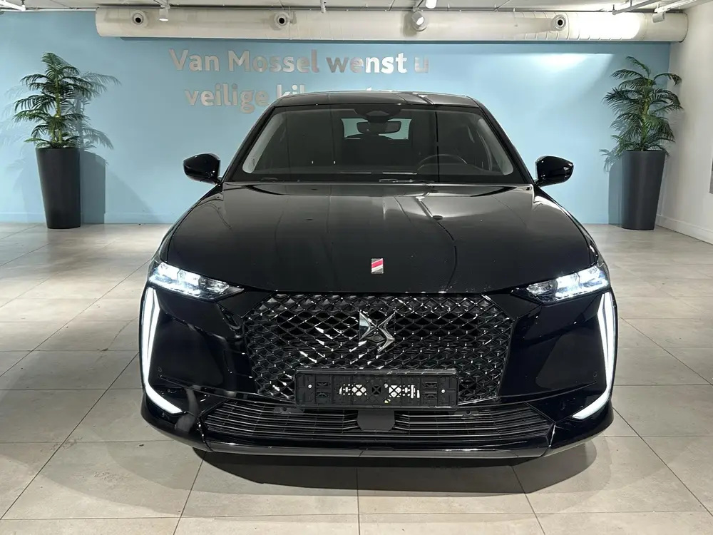 DS Automobiles DS 4 DS 4 1.2 PureTech Performance Line uit 2022, foto 2