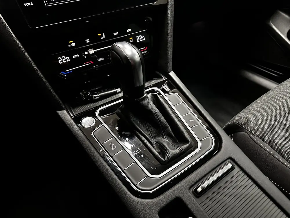 Volkswagen Passat Variant 1.5 TSI Business/ Trekhaak/ Virtua uit 2021, foto 20