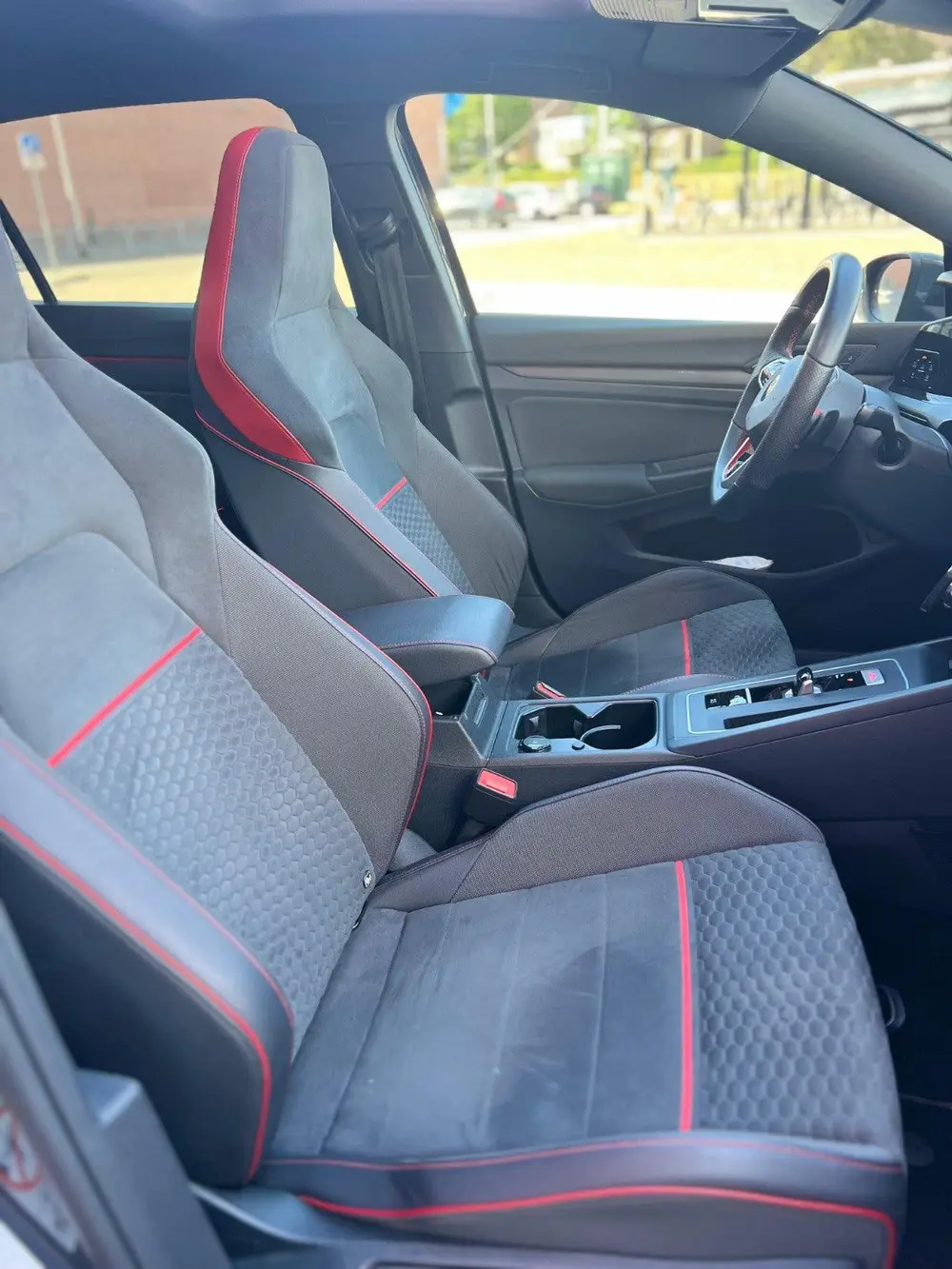 Volkswagen Golf 8 2.0 GTI Clubsport 221KW Dsg7 2022 Grijs uit 2022, foto 9