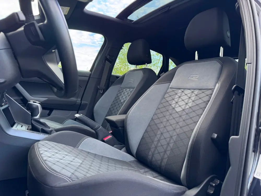 Volkswagen Taigo 1.5 TSI 3x R-Line Pano/Camera/AppleCarPlay uit 2023, foto 11