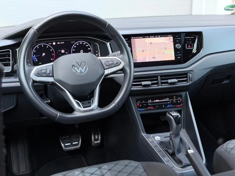 Volkswagen Taigo 1.5 TSI 3x R-Line Pano/Camera/AppleCarPlay uit 2023, foto 12
