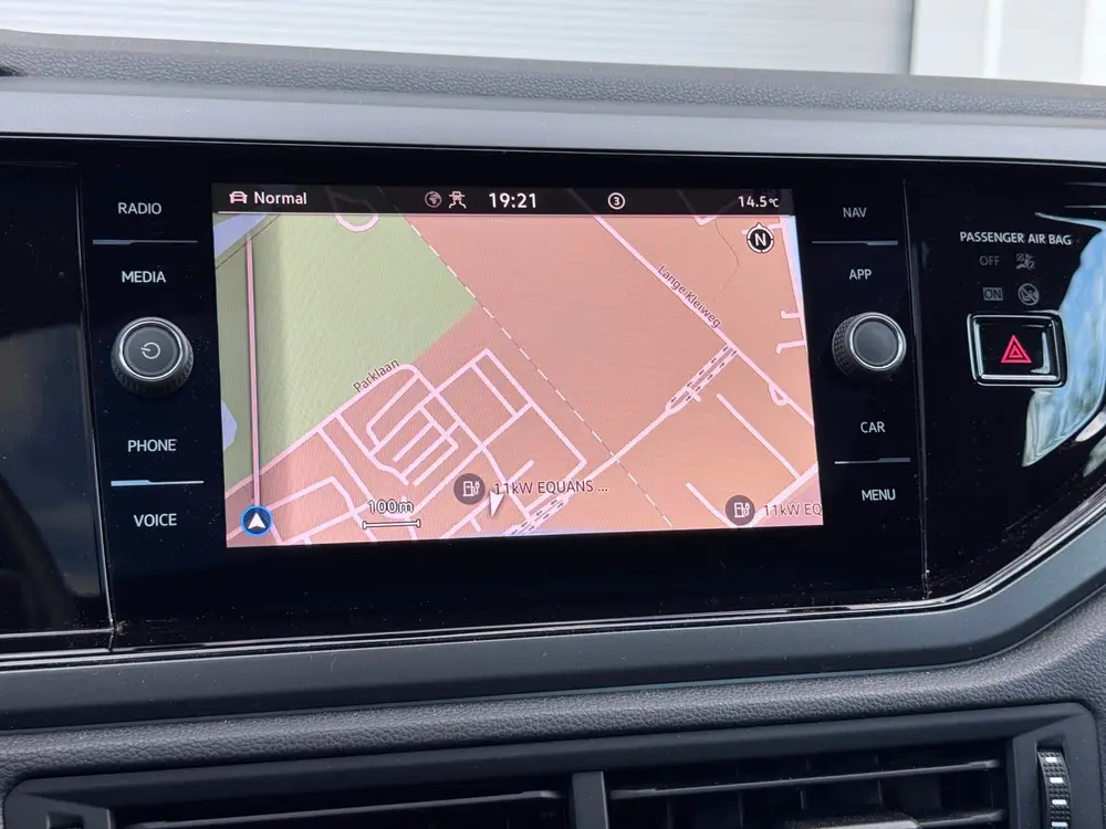 Volkswagen Taigo 1.5 TSI 3x R-Line Pano/Camera/AppleCarPlay uit 2023, foto 20