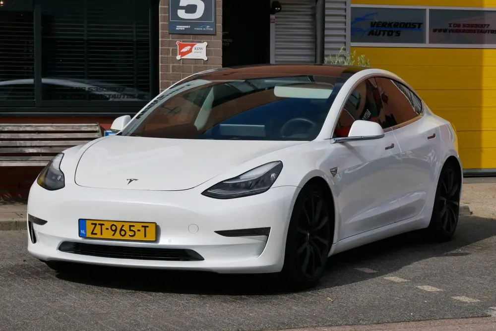 Tesla Model 3 Performance AWD.pb1n. 75 kWh pano org ned. uit 2019, foto 2