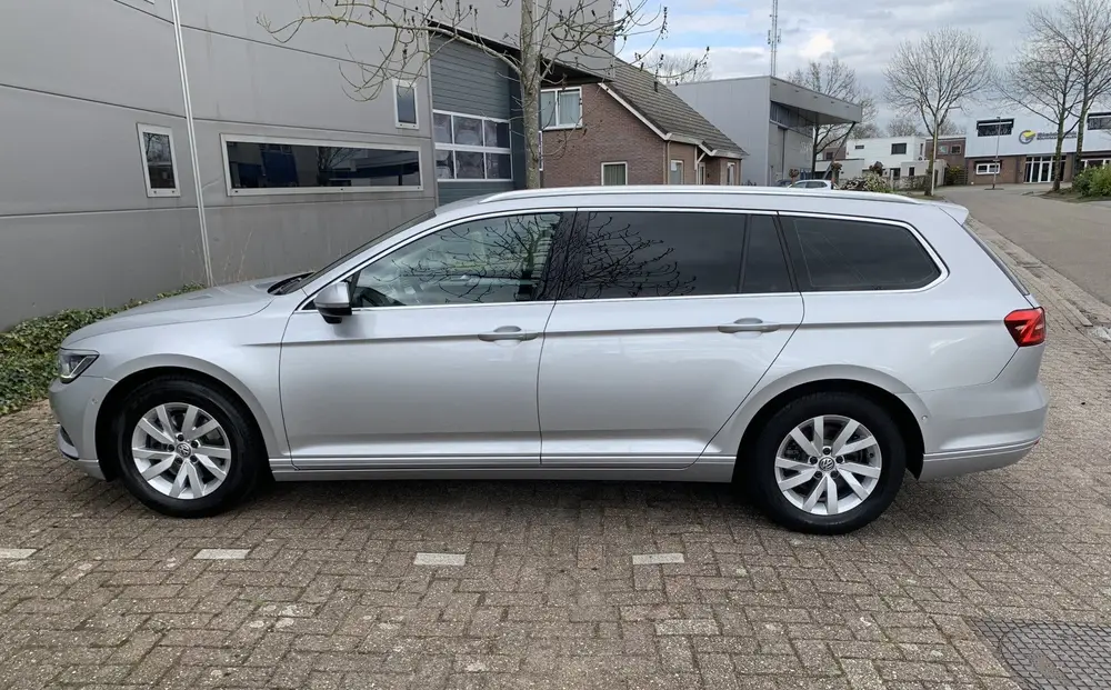 Volkswagen Passat Variant 1.5 TSI , DSG Comfortline Business uit 2019, foto 2