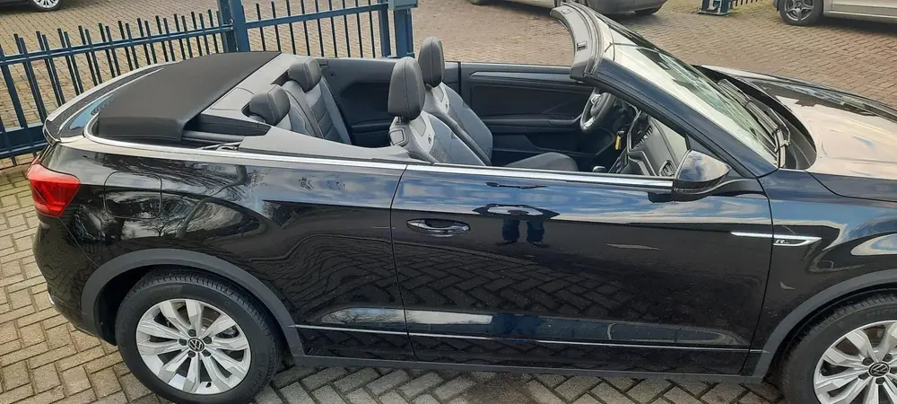 Volkswagen T-Roc Cabrio 1.5 TSI R-Line uit 2021, foto 11