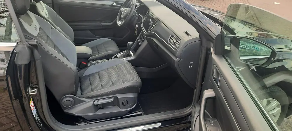 Volkswagen T-Roc Cabrio 1.5 TSI R-Line uit 2021, foto 6
