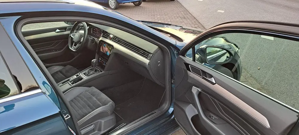 Volkswagen Passat Variant 1.5 TSI R-Line Business +Pano dak uit 2020, foto 6