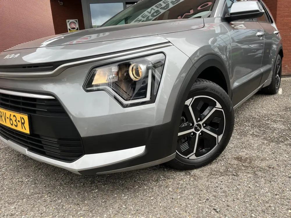 Kia Niro 1.6 GDi Hybrid ComfortLine uit 2024, foto 12