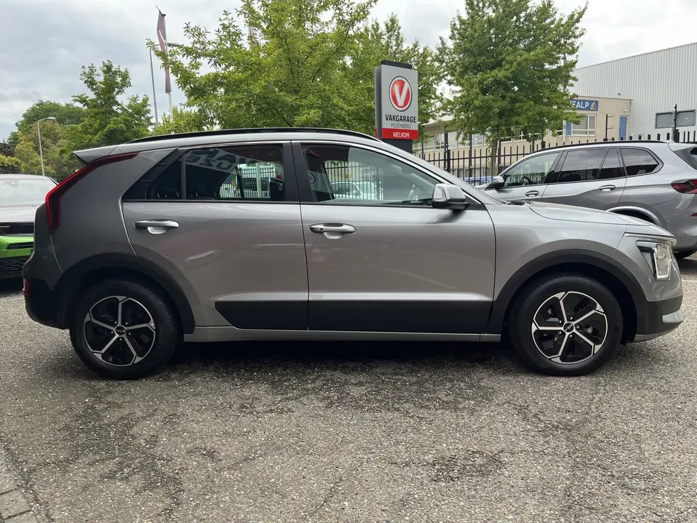 Kia Niro 1.6 GDi Hybrid ComfortLine uit 2024, foto 9