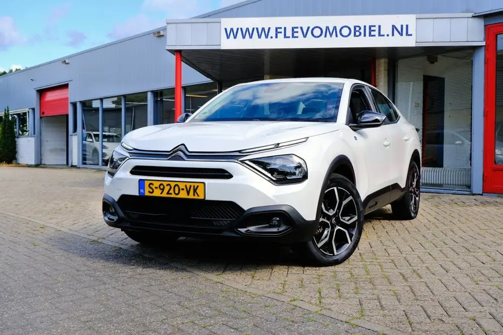 Citroën E-C4 X Citroen Ë-C4 X Feel Pack 50 kWh Aut. Navi|Cam|CarPlay|LMV uit 2023