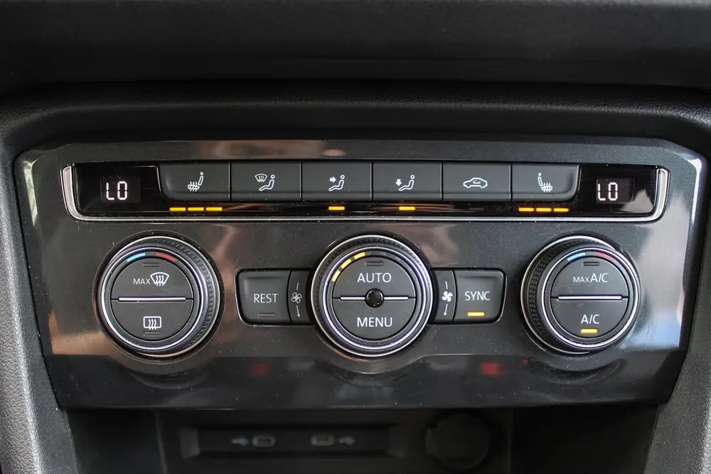 Volkswagen TIGUAN 2.0 TDI 4M R Line PANO NAVI 7p uit 2021, foto 14
