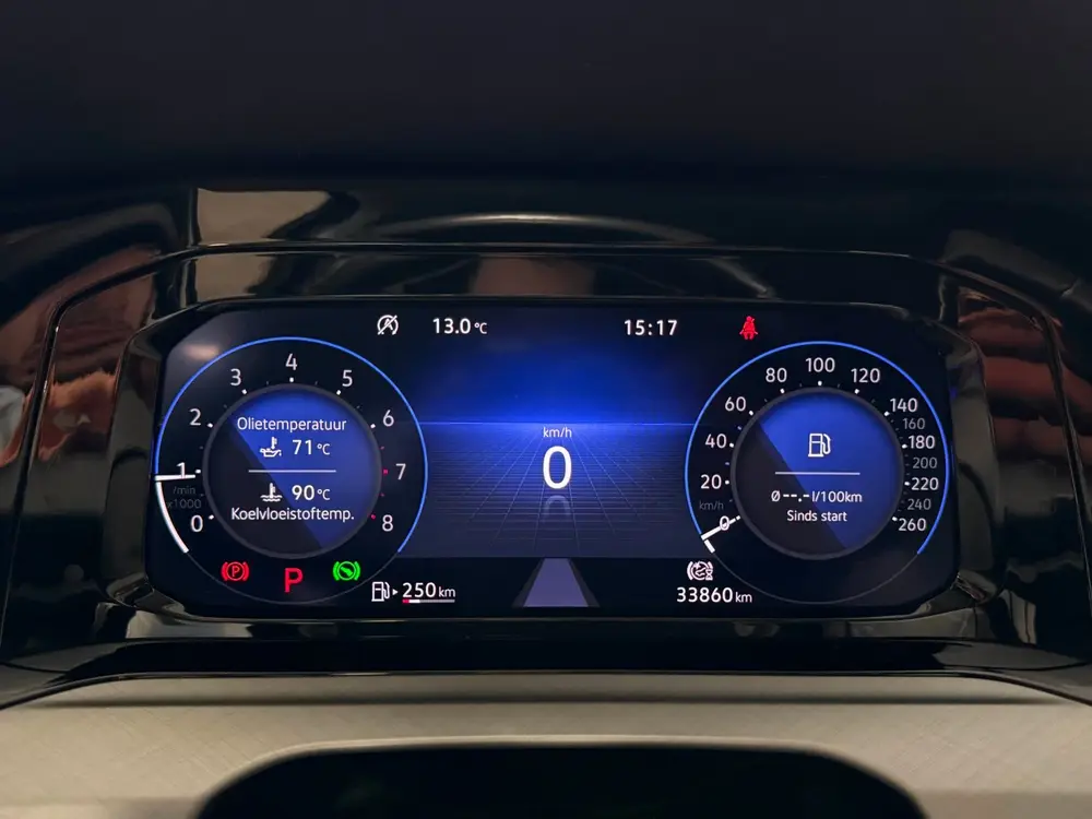 Volkswagen GOLF 1.5 eTSI Life Business|LED|SFEER|ACC|STUURV| uit 2022, foto 17