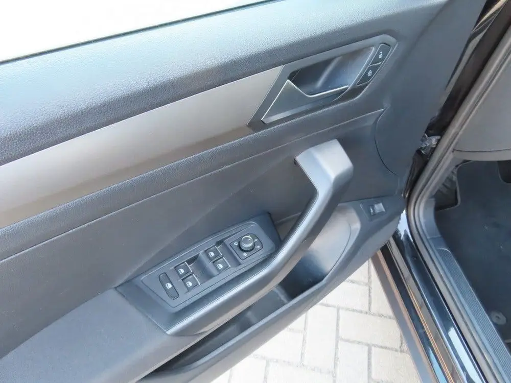 Volkswagen T-ROC 1.5 TSI DSG Ecc Acc Led 2x Pdc Panorama Dak uit 2020, foto 17
