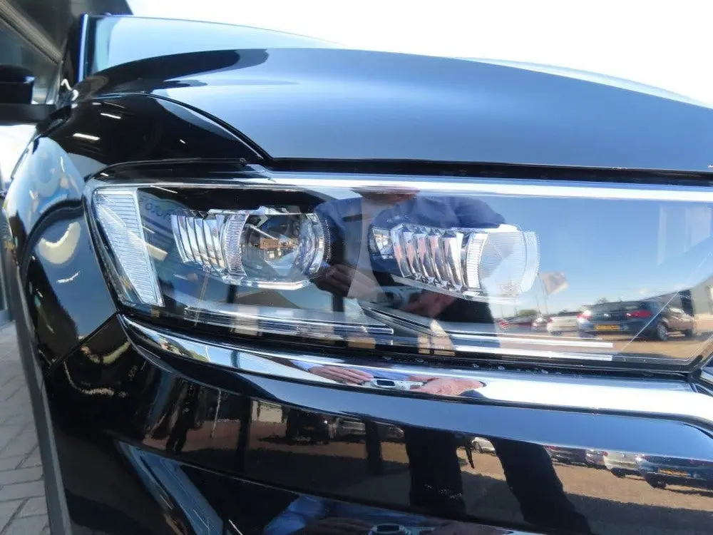 Volkswagen T-ROC 1.5 TSI DSG Ecc Acc Led 2x Pdc Panorama Dak uit 2020, foto 4