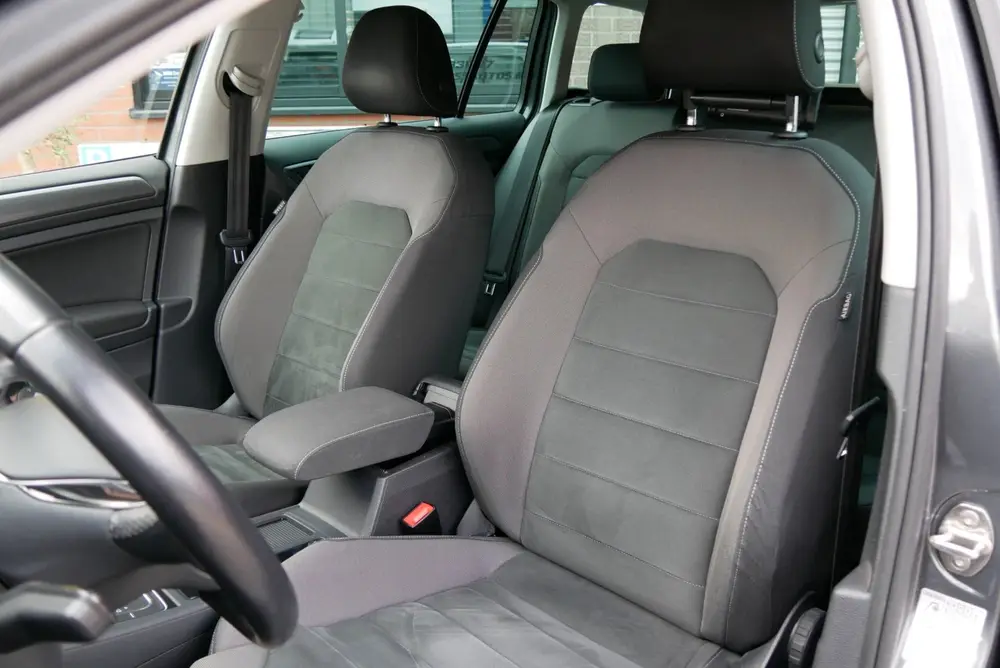 Volkswagen Golf Variant 1.0 TSI Highline. massage. stoelverw uit 2019, foto 13