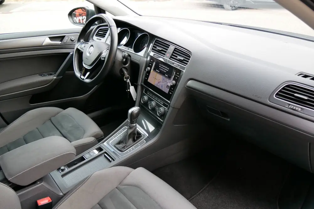 Volkswagen Golf Variant 1.0 TSI Highline. massage. stoelverw uit 2019, foto 16