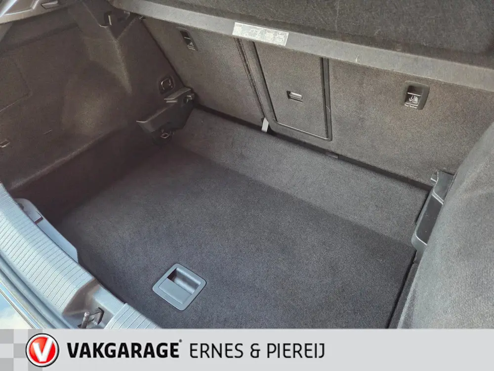 Volkswagen T-Roc 1.5 TSI Style Business *Garantie mogelijk t uit 2020, foto 17