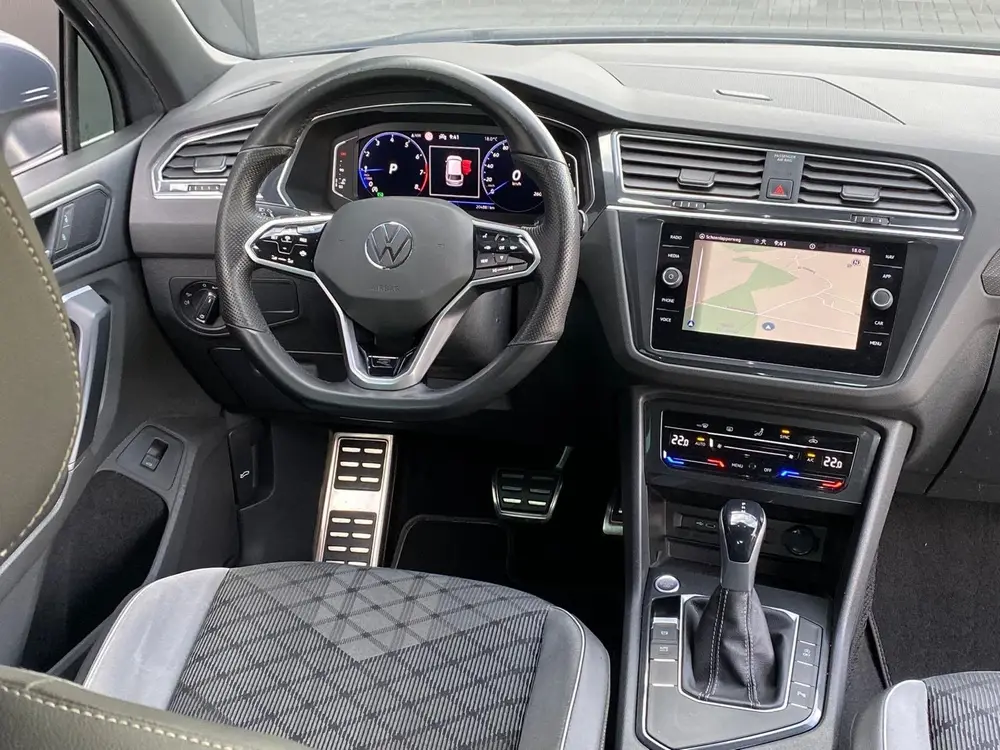 Volkswagen Tiguan 1.5 TSI R-Line Business+ (bj 2020) uit 2020, foto 15