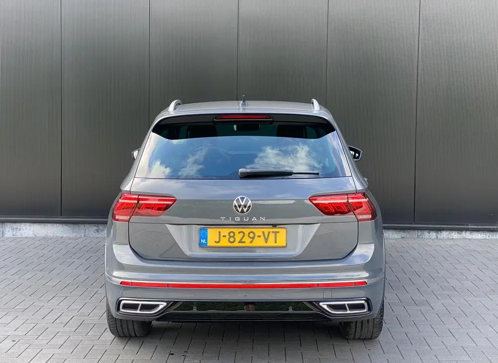Volkswagen Tiguan 1.5 TSI R-Line Business+ (bj 2020) uit 2020, foto 3