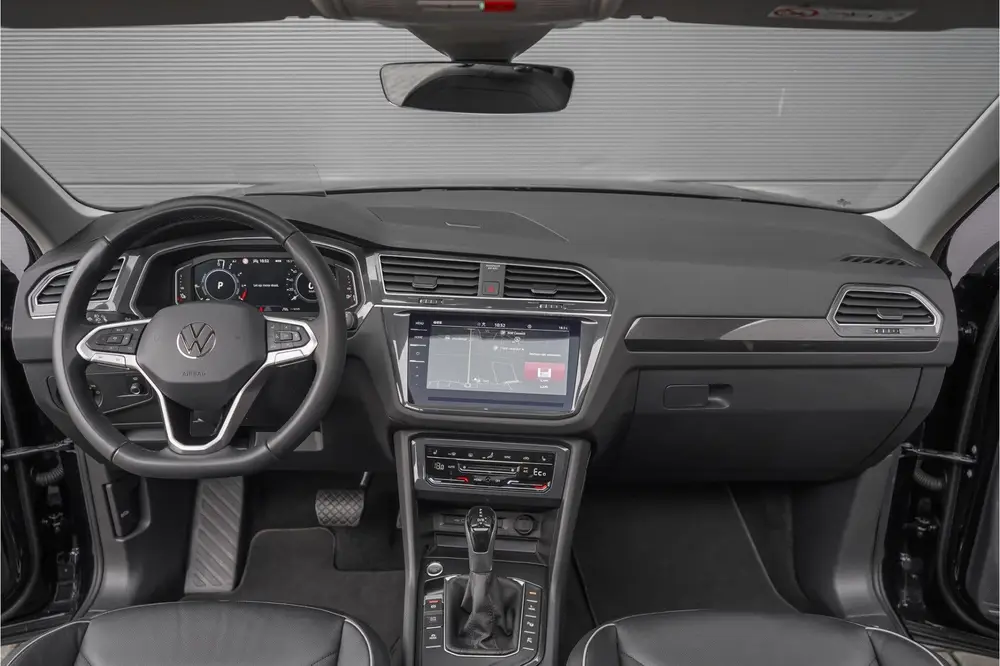 Volkswagen Tiguan 1.4 TSI eHybrid Elegance Lederen Memory Se uit 2024, foto 2