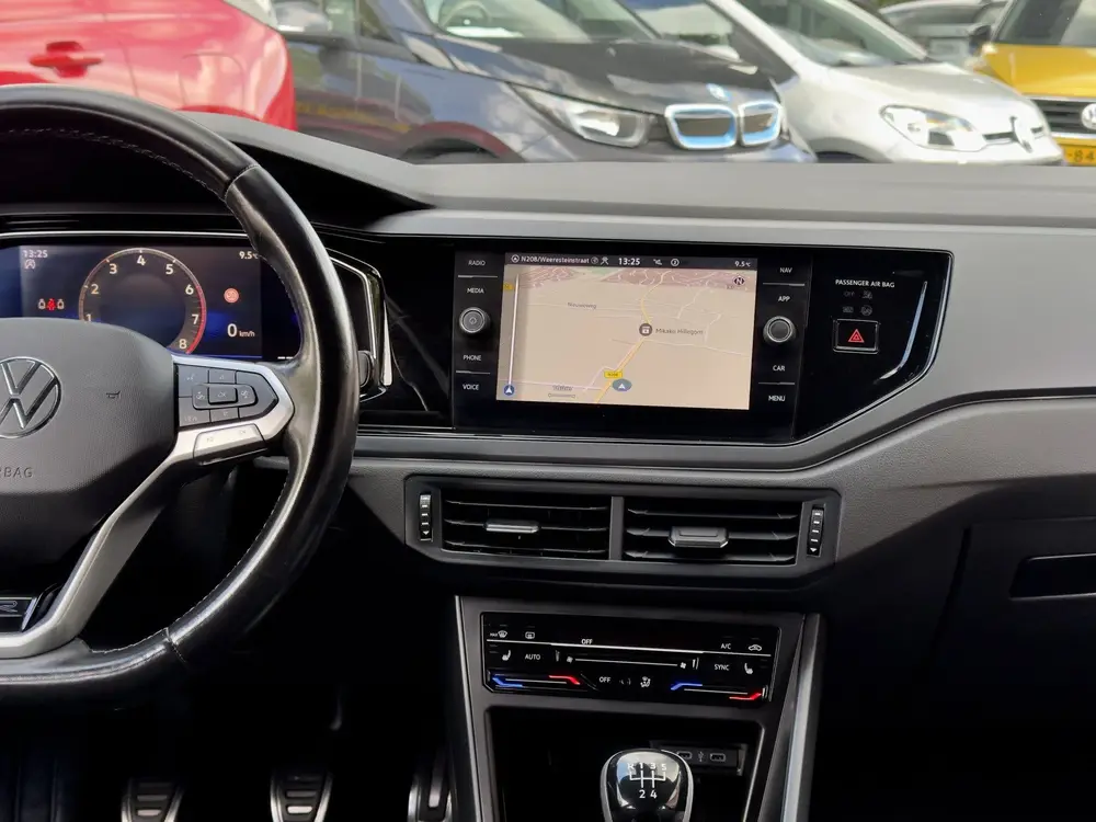 Volkswagen Polo 1.0 TSI R-LINE NAVI CAMERA DIGI-DASH APPLE-C uit 2022, foto 17