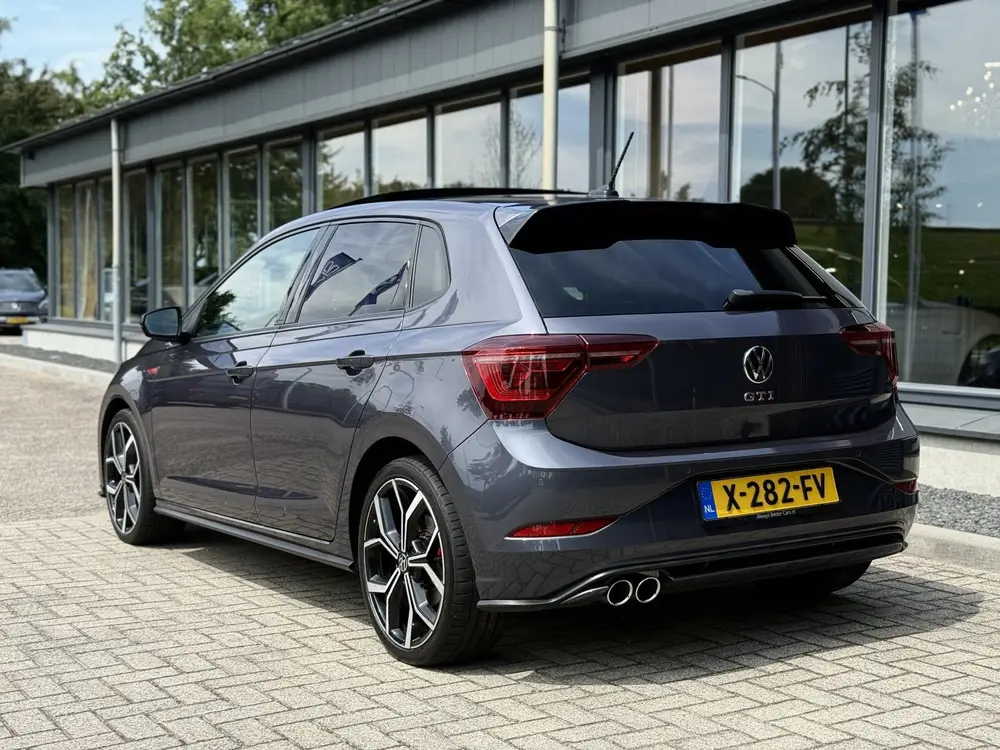 Volkswagen Polo 2.0 TSI GTI Pano (bj 2023, automaat) uit 2023, foto 2