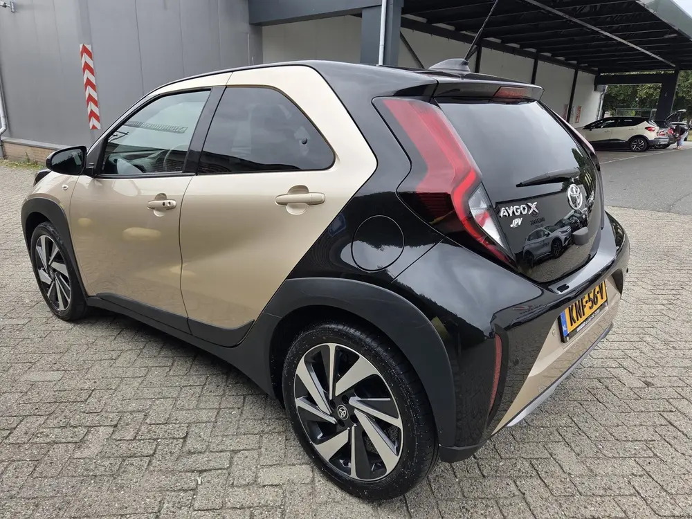 Toyota Aygo X 1.0 VVT-i S-CVT Envy uit 2024, foto 4