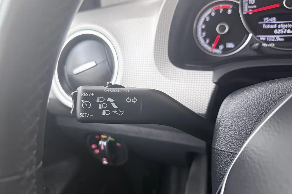 Volkswagen Up! 1.0 5-Drs High UP! Sport Climate Stoelverw Sp uit 2019, foto 18