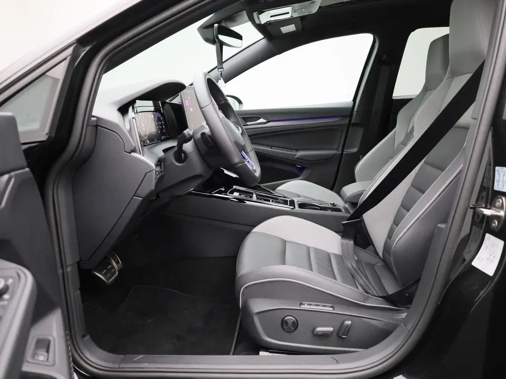 Volkswagen Golf 1.5 eHybrid GTE 272 PK | DEMO | VOLLEDIG LED uit 2025, foto 10