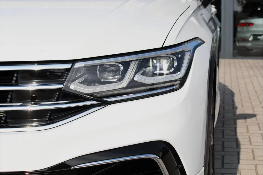 Volkswagen Tiguan 1.4 TSI eHybrid R-Line 245pk PANO LEER IQ uit 2022, foto 11