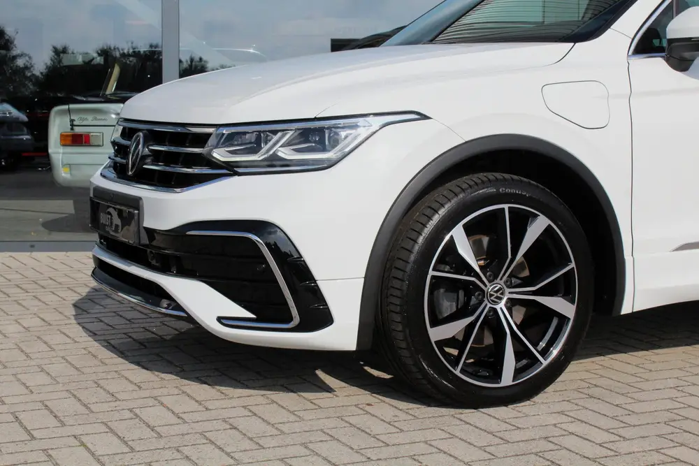 Volkswagen Tiguan 1.4 TSI eHybrid R-Line 245pk PANO LEER IQ uit 2022, foto 14