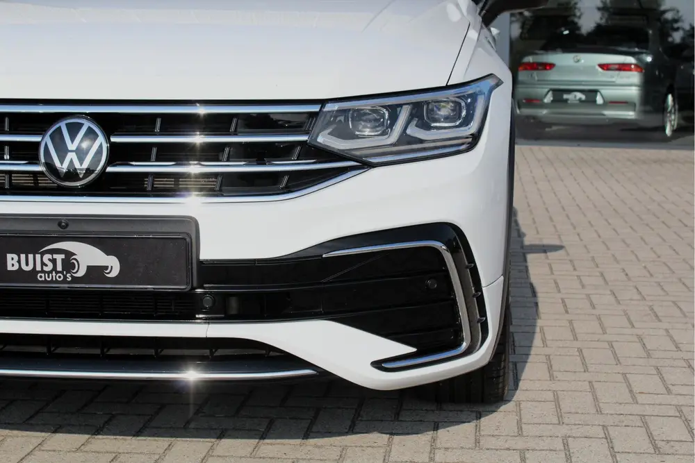 Volkswagen Tiguan 1.4 TSI eHybrid R-Line 245pk PANO LEER IQ uit 2022, foto 8